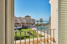 Casa en Chiclana de la Frontera - Adosado primera línea playa - R115...