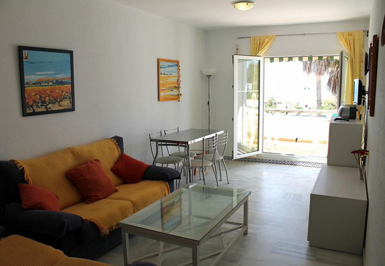 Apartamento en Chiclana de la Frontera - Primera Línea de Playa - R112 Residencial Laja Bermeja 