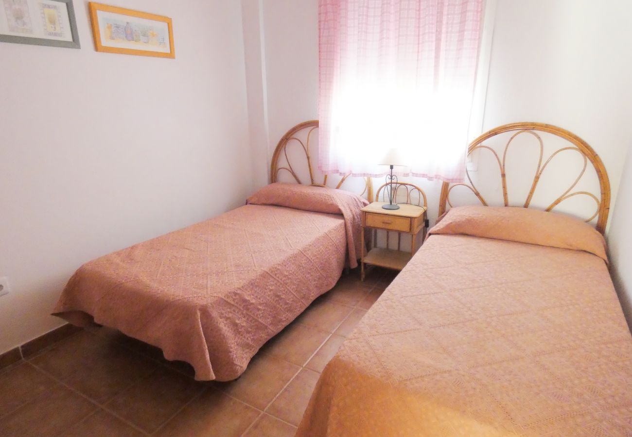 Apartamento en Chiclana de la Frontera - Novo Sancti Petri - R247 Residencial Jardín del Golf II,  1ª 