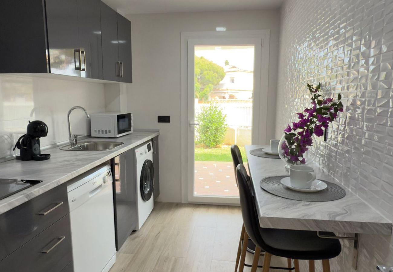 Apartamento en Chiclana de la Frontera - Punto Mágico, apartamento con jardín