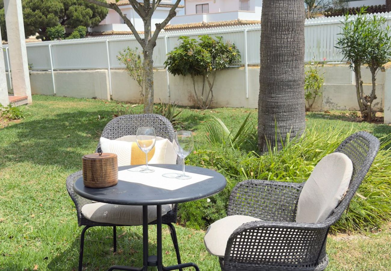Apartamento en Chiclana de la Frontera - Punto Mágico, apartamento con jardín