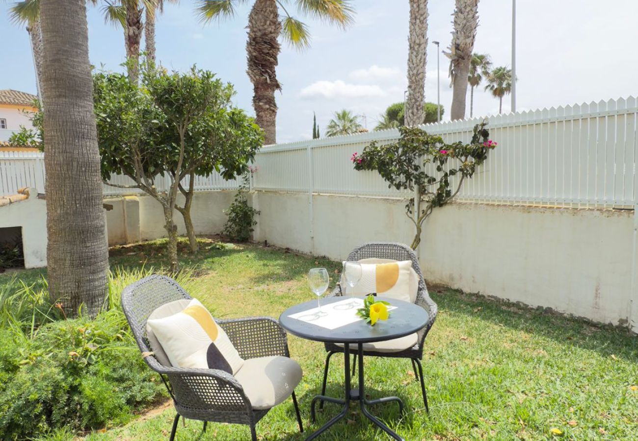 Apartamento en Chiclana de la Frontera - Punto Mágico, apartamento con jardín