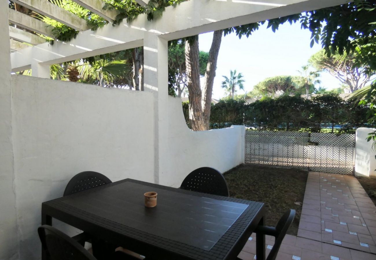 Apartamento en Chiclana de la Frontera - Apartamento bajo con jardín privado - R046 Veleros