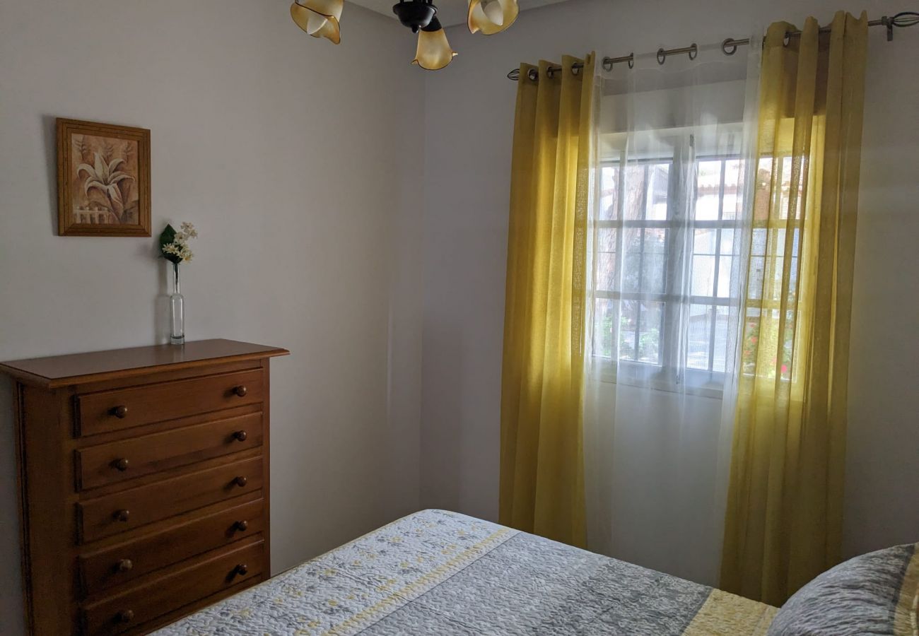 Chalet en Chiclana de la Frontera - Chalet muy céntrico con piscina - R033  Los Pescadores