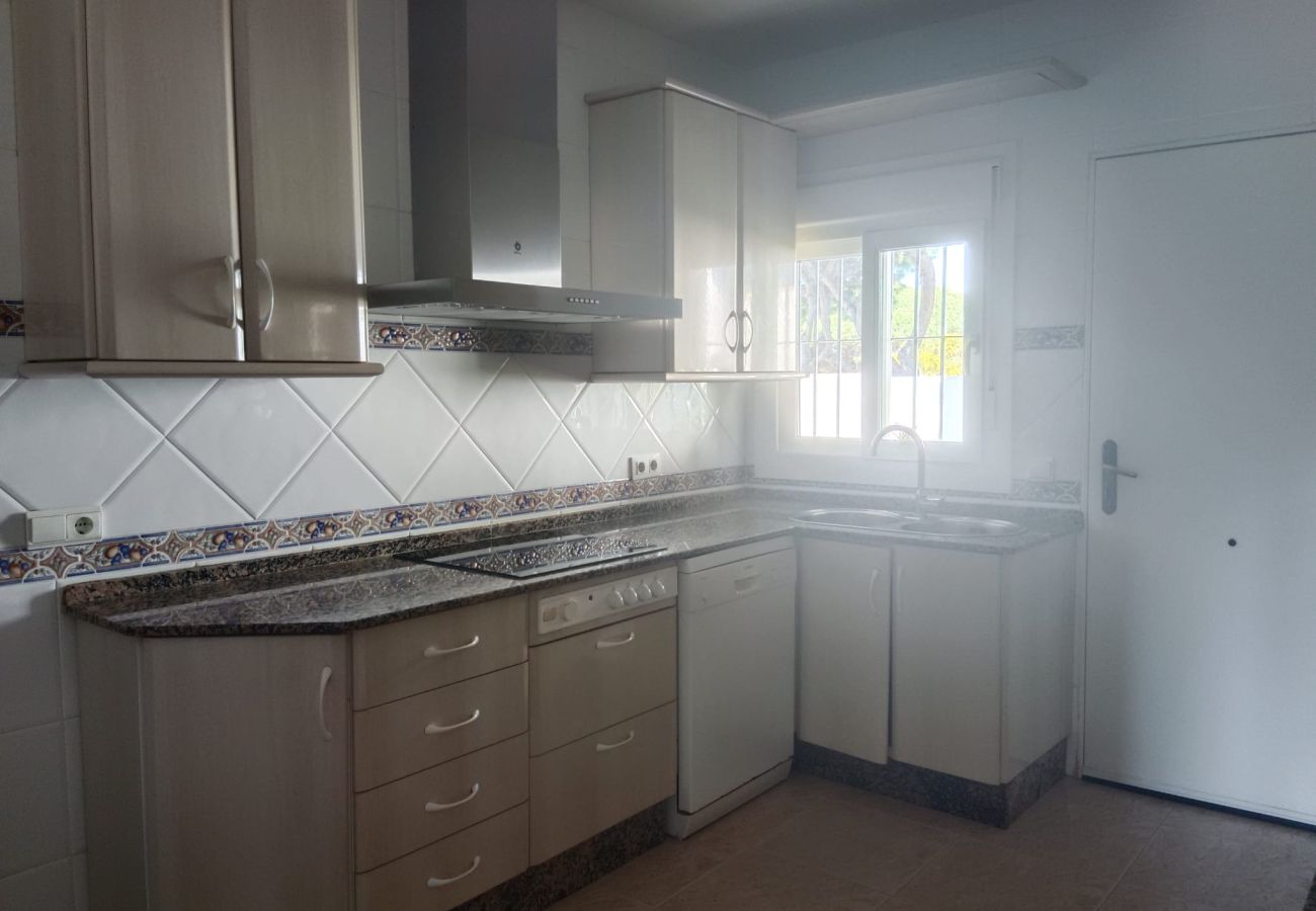 Chalet en Chiclana de la Frontera - 012 Morena