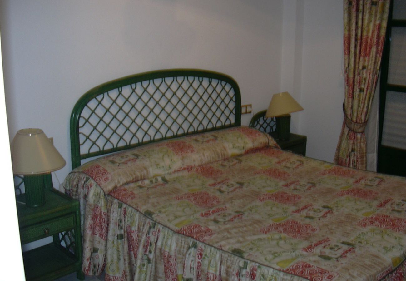 Ferienwohnung in Chiclana de la Frontera - Primera línea de playa - R062 Residencial Pinomar 