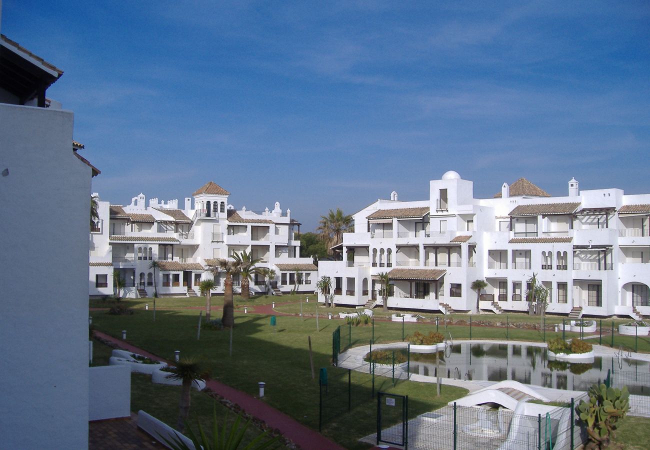Ferienwohnung in Chiclana de la Frontera - Primera línea de playa - R062 Residencial Pinomar 