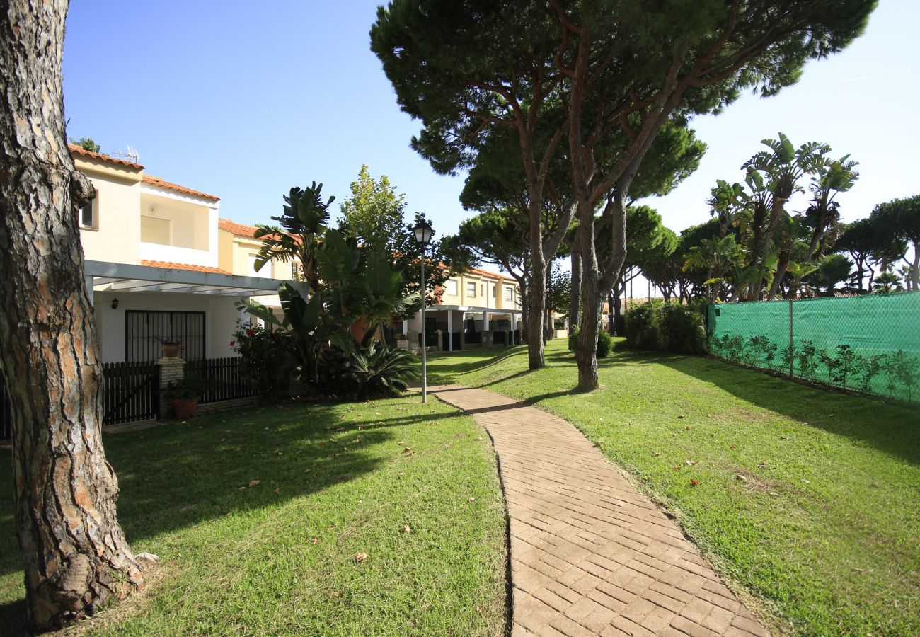 Ferienhaus in Chiclana de la Frontera - R047 Residencial La Balconera Unifamiliar