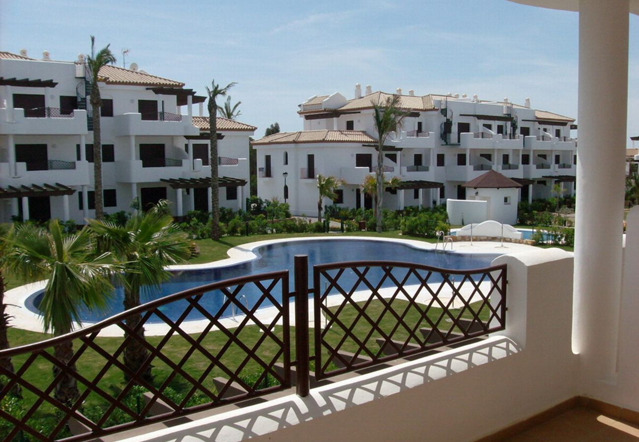 Ferienwohnung in Chiclana de la Frontera - Apartamento bajo con jardín - R153 Residencial CSP