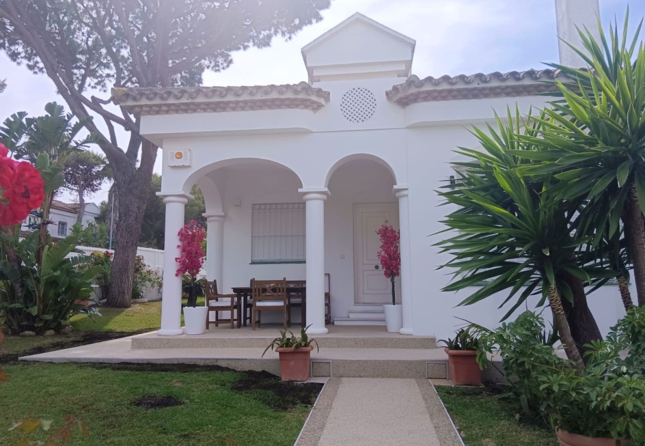 Landhaus in Chiclana de la Frontera - R103 Chalet Alcalde de Zalamea