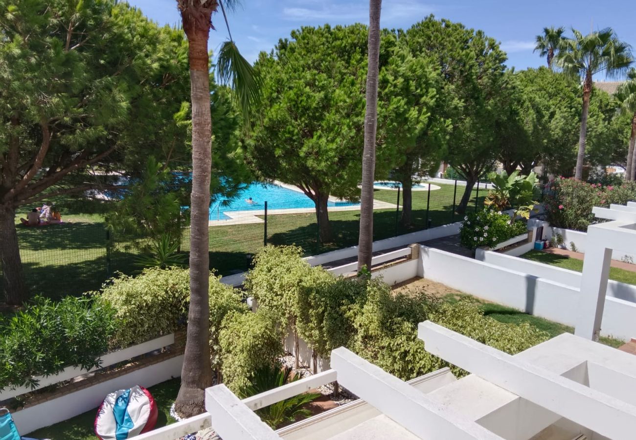 Ferienwohnung in Chiclana de la Frontera - R017 Residencial La Carrajolilla