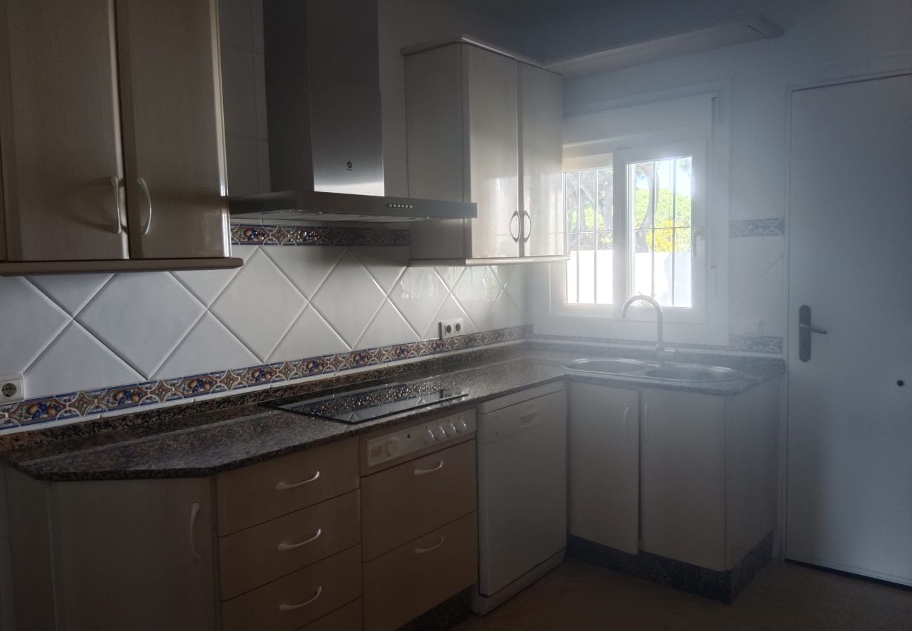 Chalet in Chiclana de la Frontera - 012 Morena