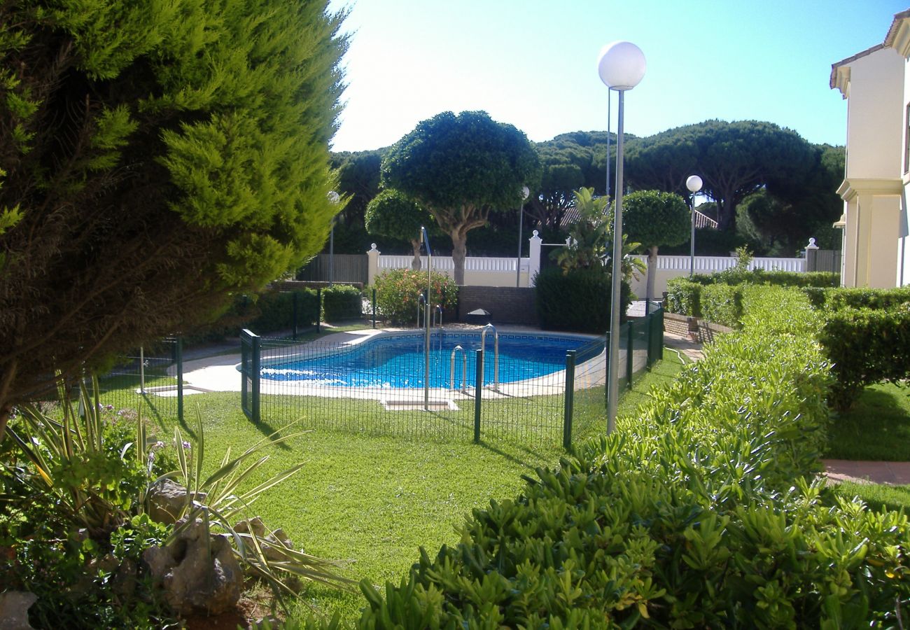 House in Chiclana de la Frontera - Adosado cerca del mar - R188 Residencial Los Pinos