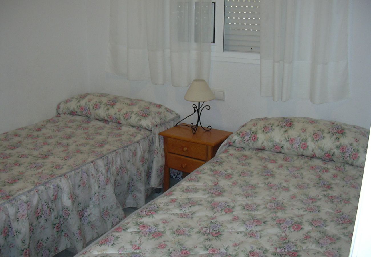 House in Chiclana de la Frontera - Adosado cerca del mar - R188 Residencial Los Pinos