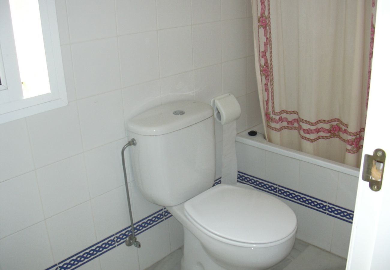 House in Chiclana de la Frontera - Adosado cerca del mar - R188 Residencial Los Pinos