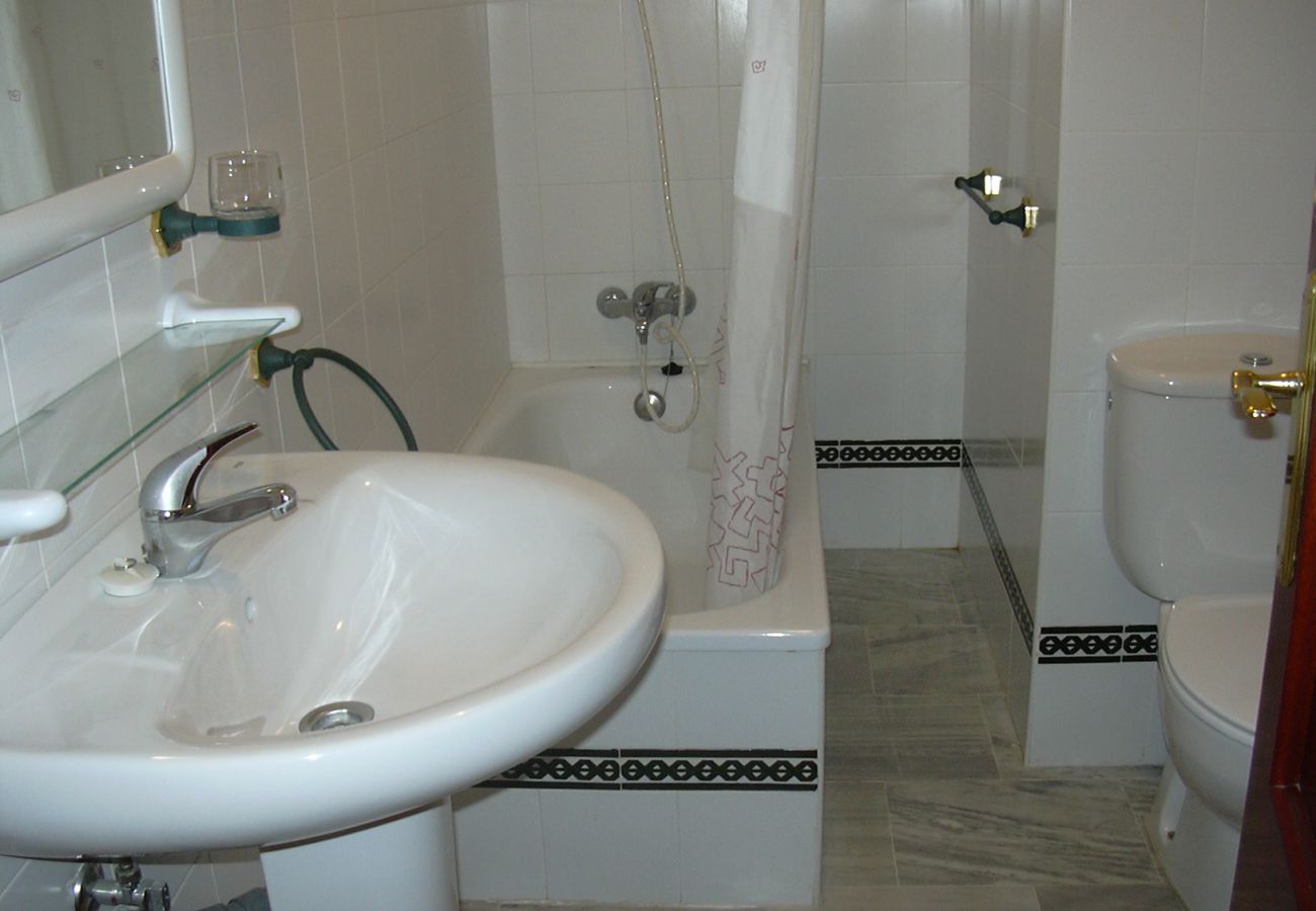 House in Chiclana de la Frontera - Adosado con jardín - R300 Residencial  La Serena