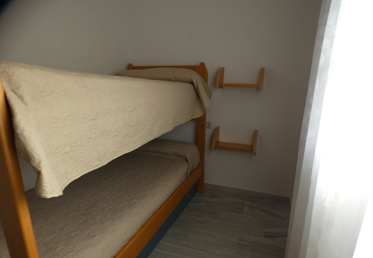 House in Chiclana de la Frontera - Adosado con jardín - R300 Residencial  La Serena