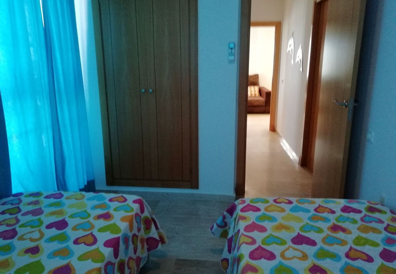 Apartment in Chiclana de la Frontera - Apartamento con solarium - R381 Residencial Taymar 2ª