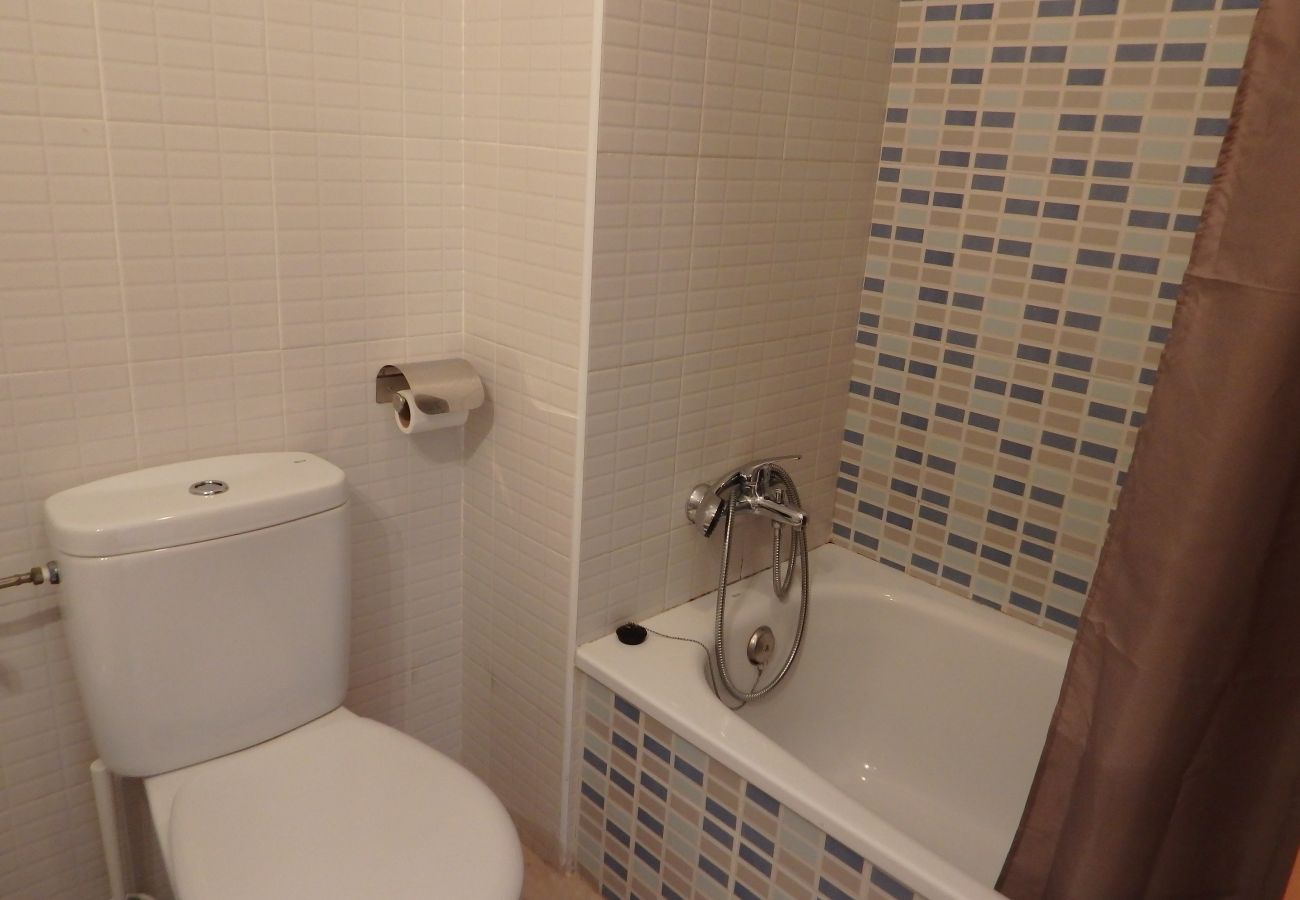 Apartment in Chiclana de la Frontera - Apartamento luminoso - R002 Residencial La Carrajolilla 