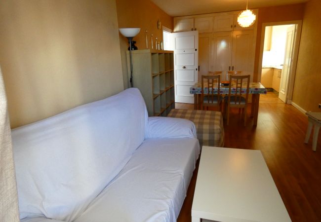 Apartment in Chiclana de la Frontera - Apartamento Cerca del mar - R082 Pinar de Don Jesús, Escorpio