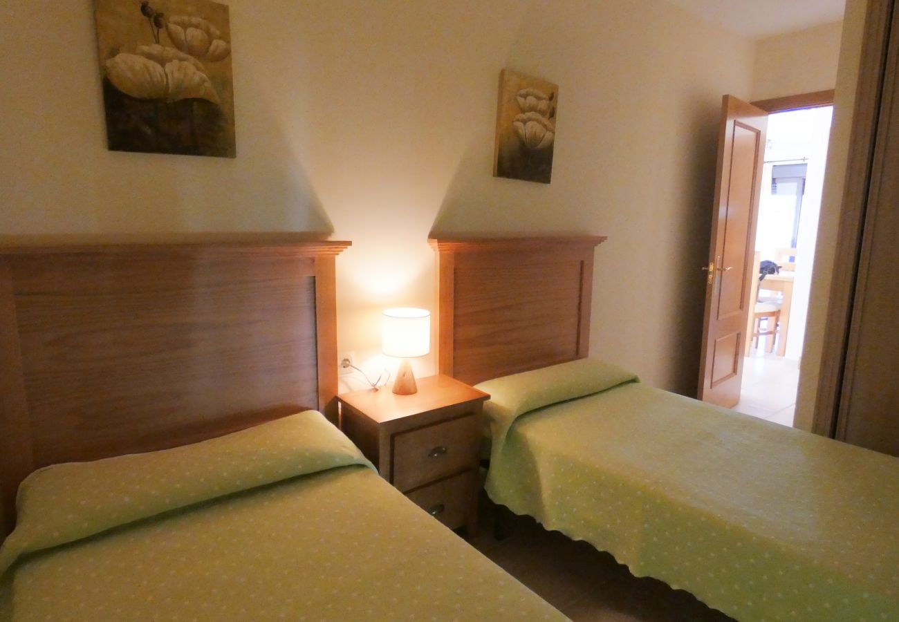 Apartment in Chiclana de la Frontera - Apartamento acogedor - R003 Coto de Sancti Petri