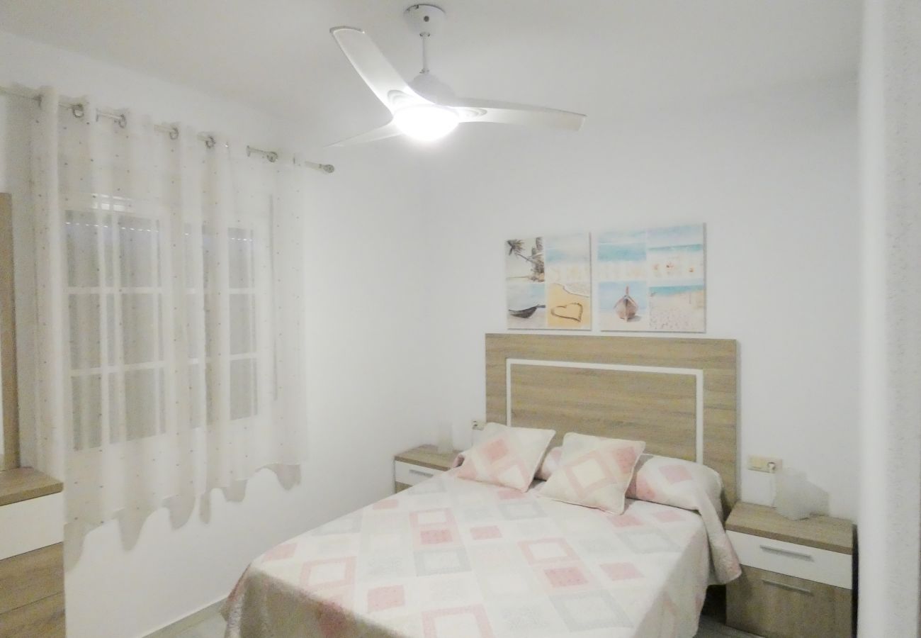 Terraced House in Chiclana de la Frontera - Apartamento en Residencial - R023 La Serena