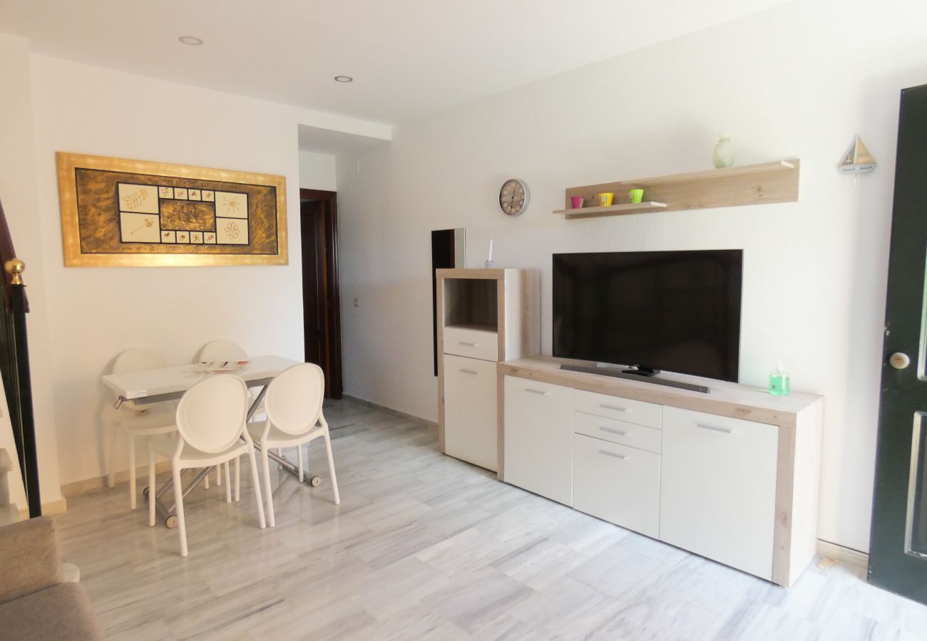 Terraced House in Chiclana de la Frontera - Apartamento en Residencial - R023 La Serena