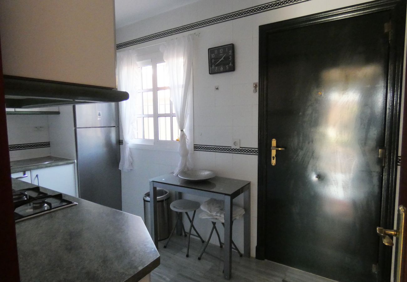 Terraced House in Chiclana de la Frontera - Apartamento en Residencial - R023 La Serena