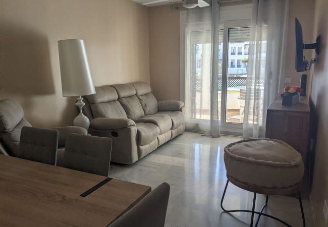 Apartment in Chiclana de la Frontera - R005 Urb. Pinomar - Egeo bajo