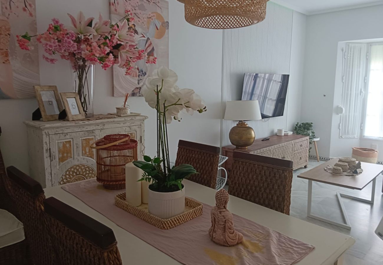 Cottage in Chiclana de la Frontera - R103 Chalet Alcalde de Zalamea