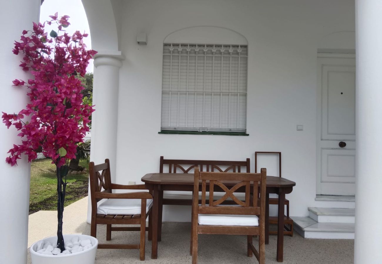 Cottage in Chiclana de la Frontera - R103 Chalet Alcalde de Zalamea