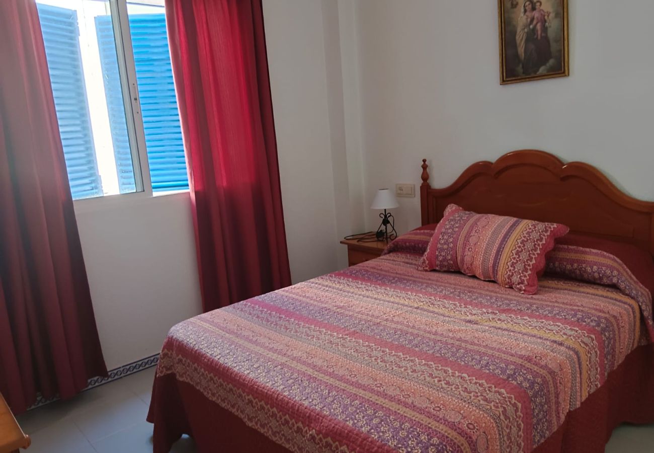 Apartment in Chiclana de la Frontera - Apartamento planta baja - R277 Urbanización La Almadraba