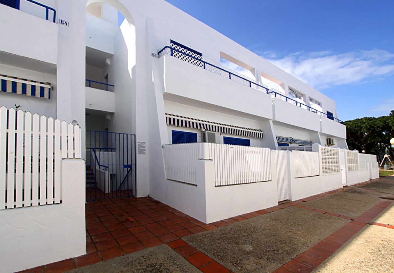 Apartment in Chiclana de la Frontera - Apartamento planta baja - R277 Urbanización La Almadraba