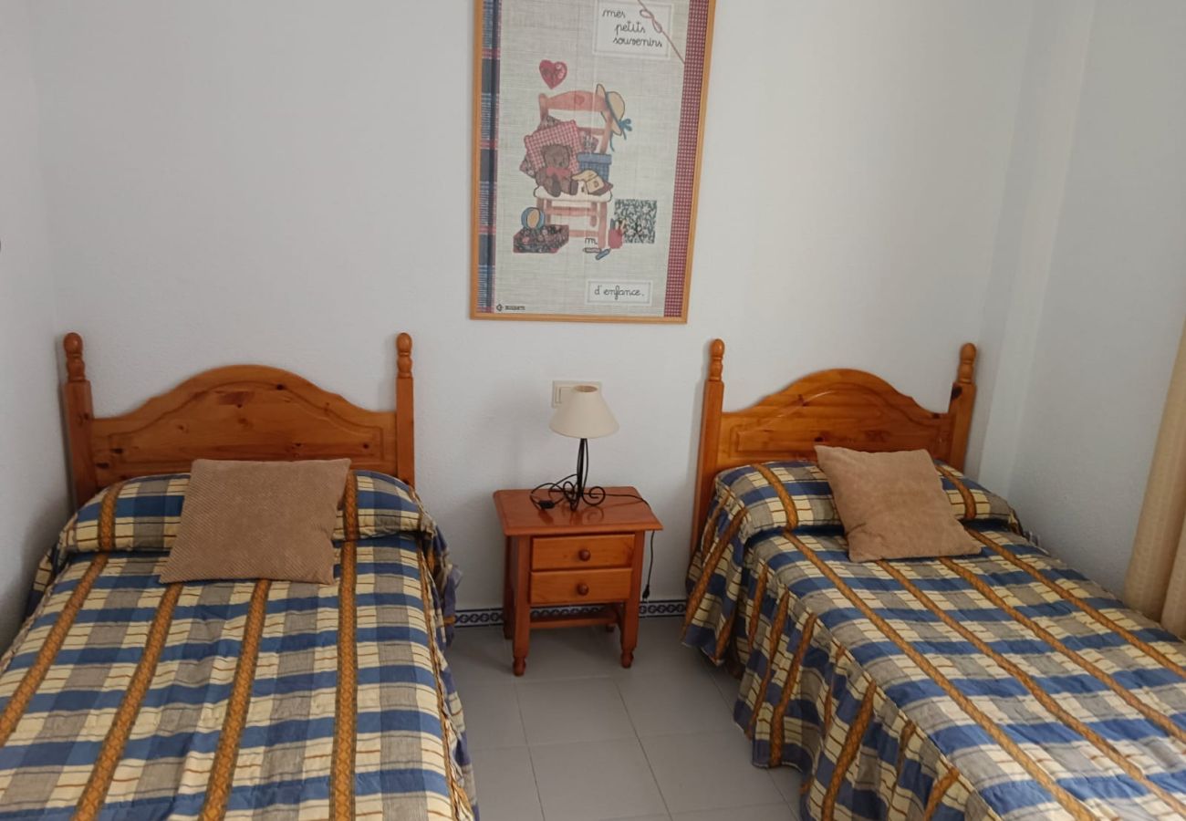 Apartment in Chiclana de la Frontera - Apartamento planta baja - R277 Urbanización La Almadraba